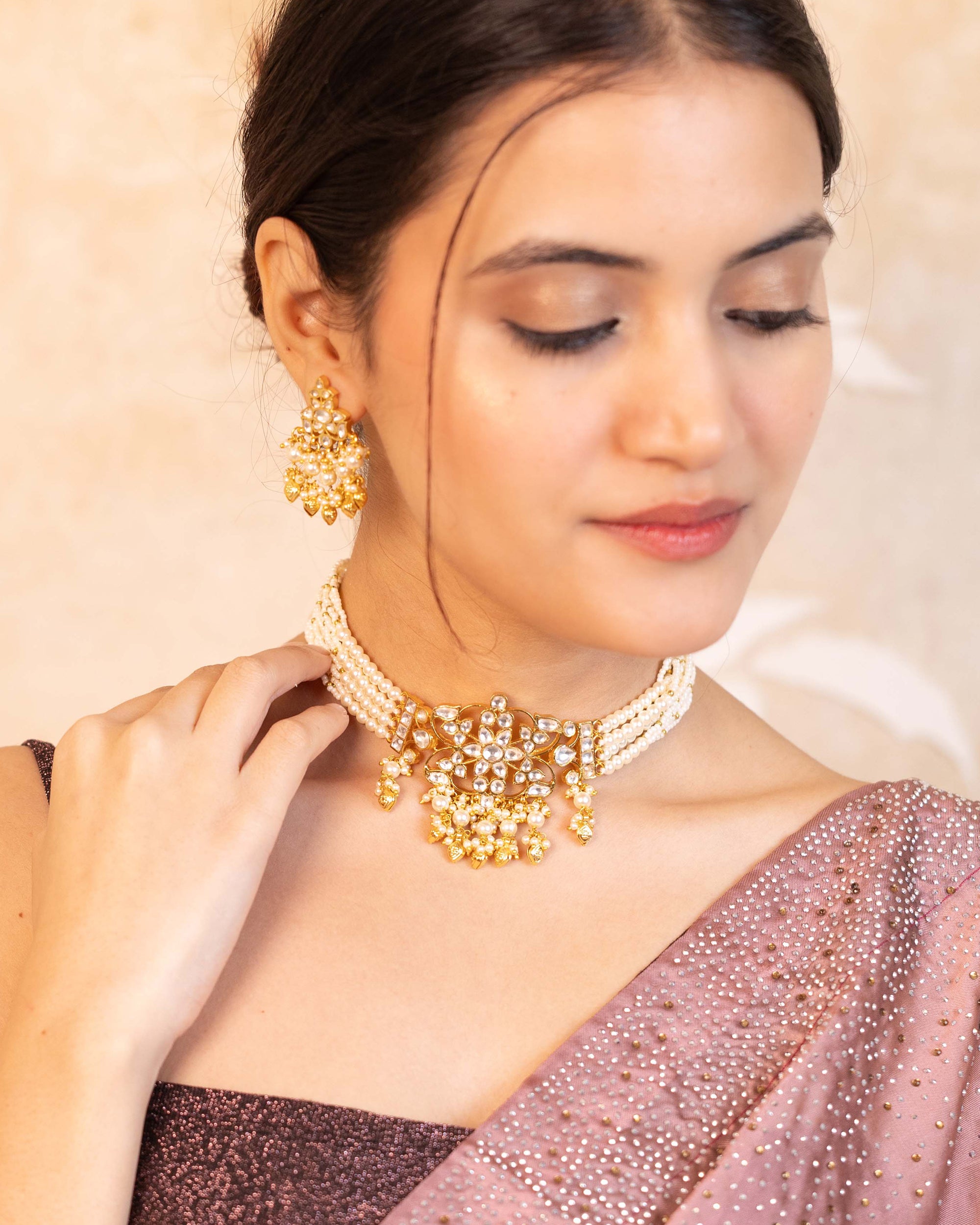 Minimal Lightweight Choker Necklace Set with Earrings