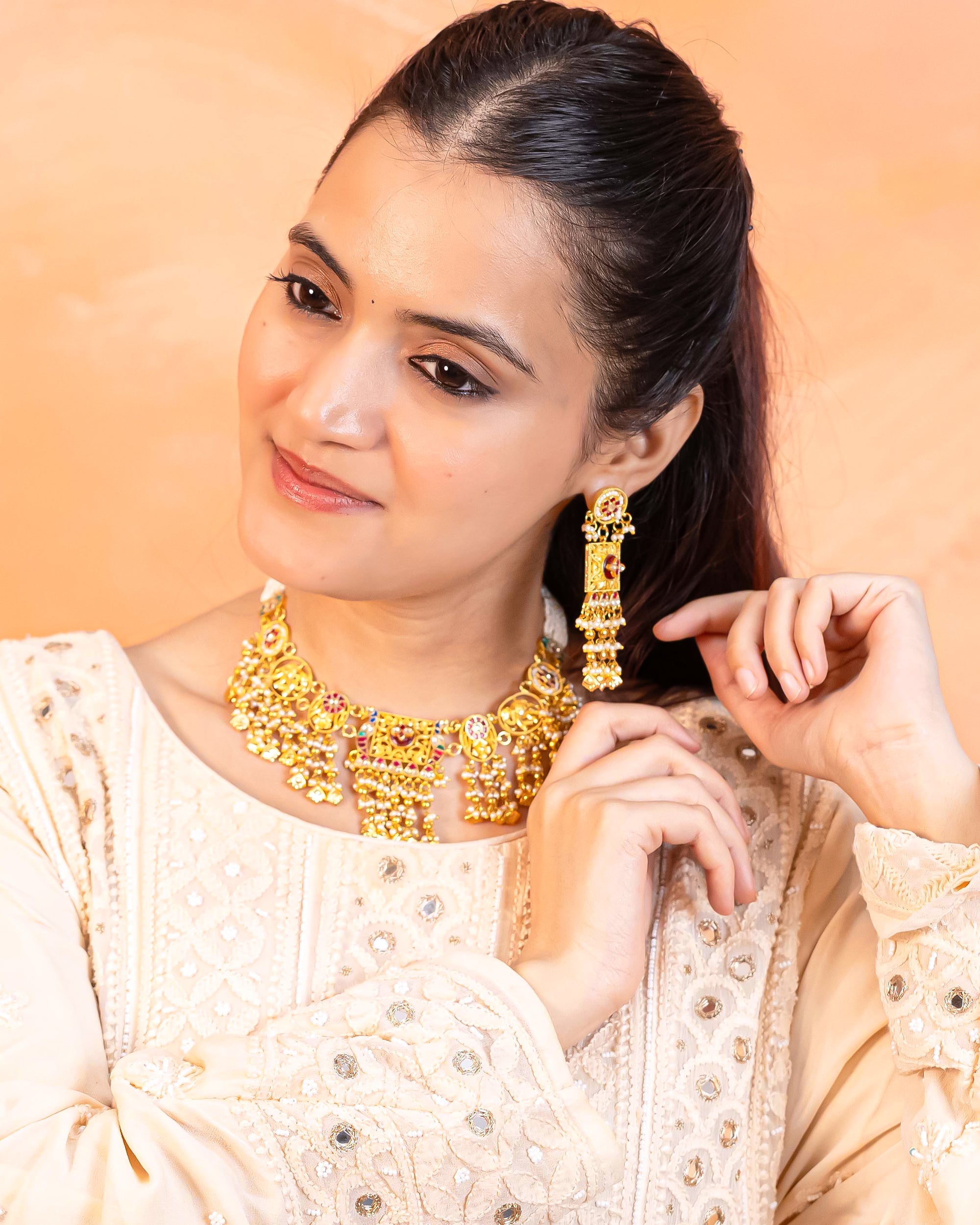 Minimal Gold Finish Necklace Set with Earrings