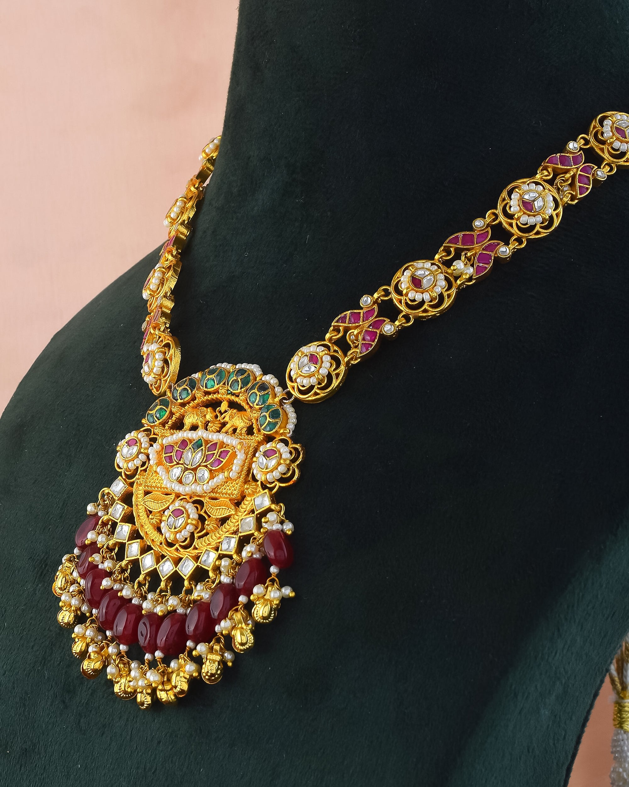 Premium Designer Pendant Necklace Set with Earrings