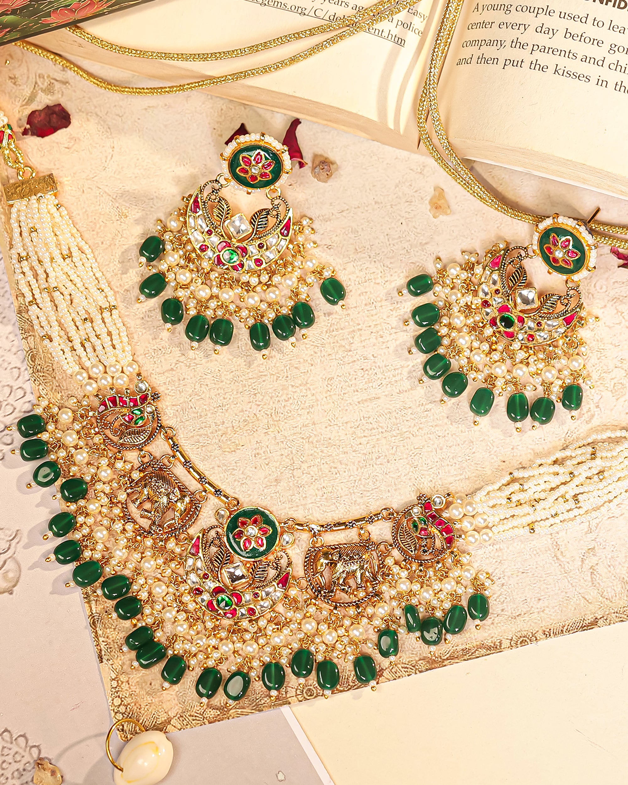 Elegant Gold Finish Choker Necklace Set with Earrings