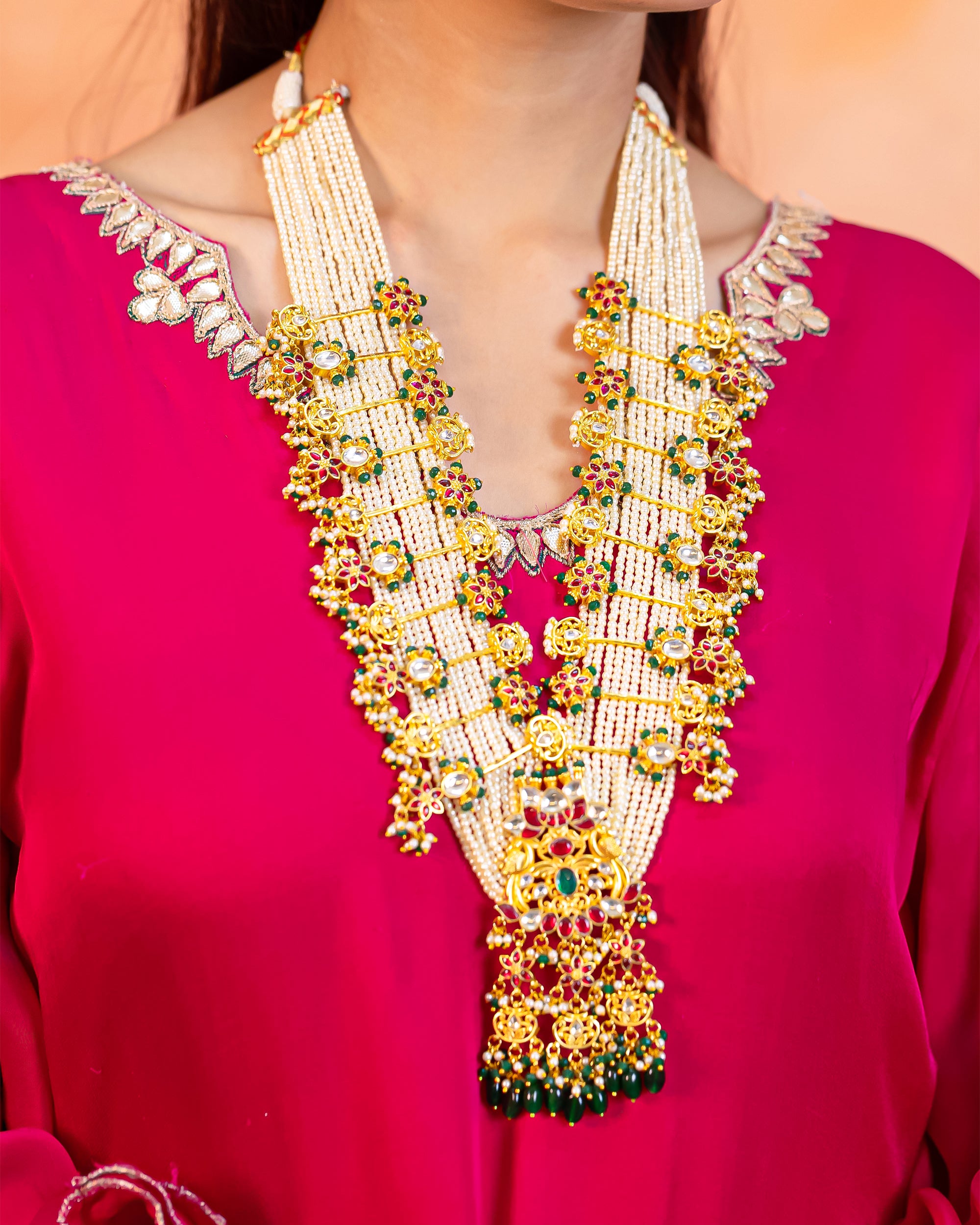 Minimal Gold Finish Necklace Set with Earrings