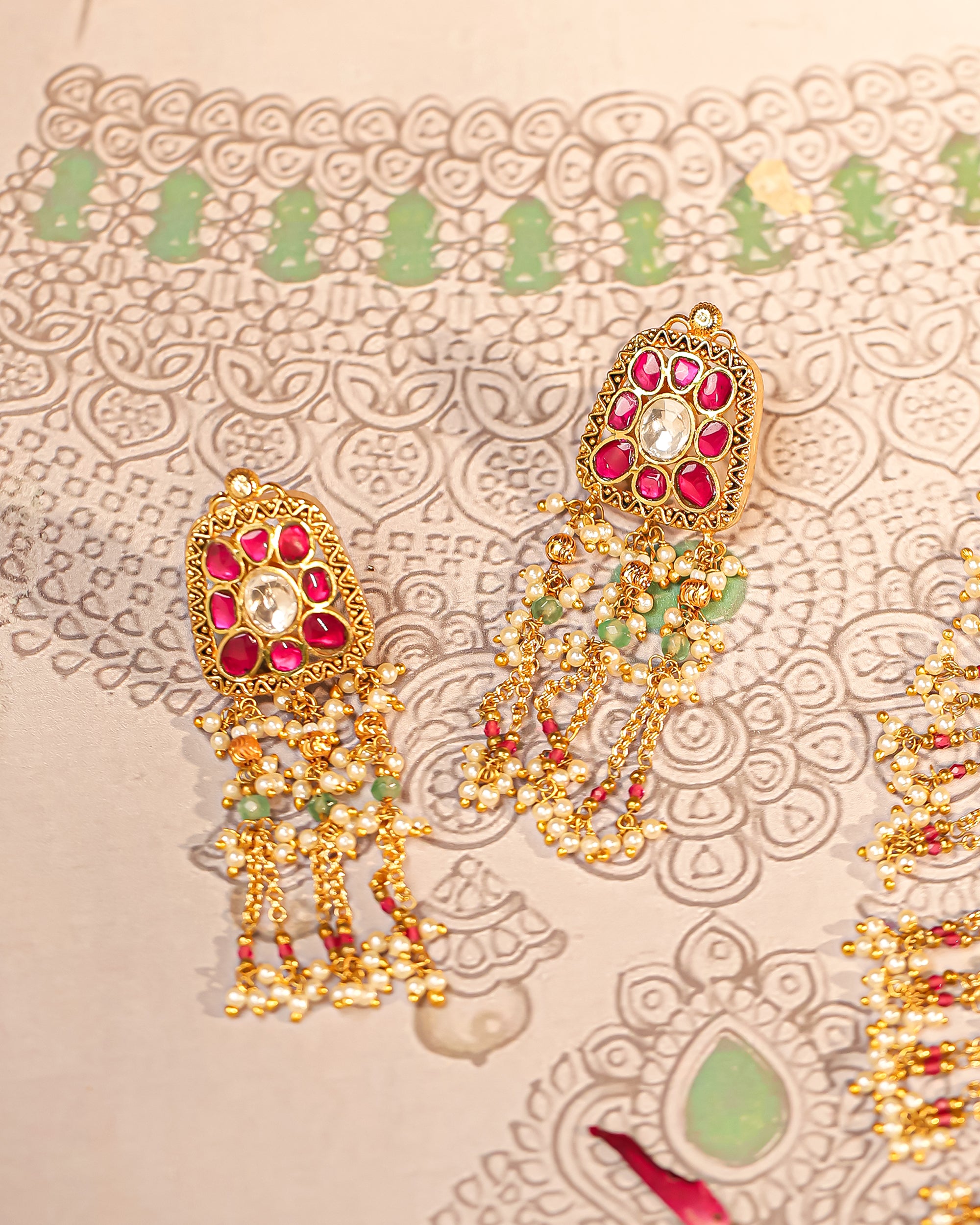 Elegant Statement Necklace Set with Earrings