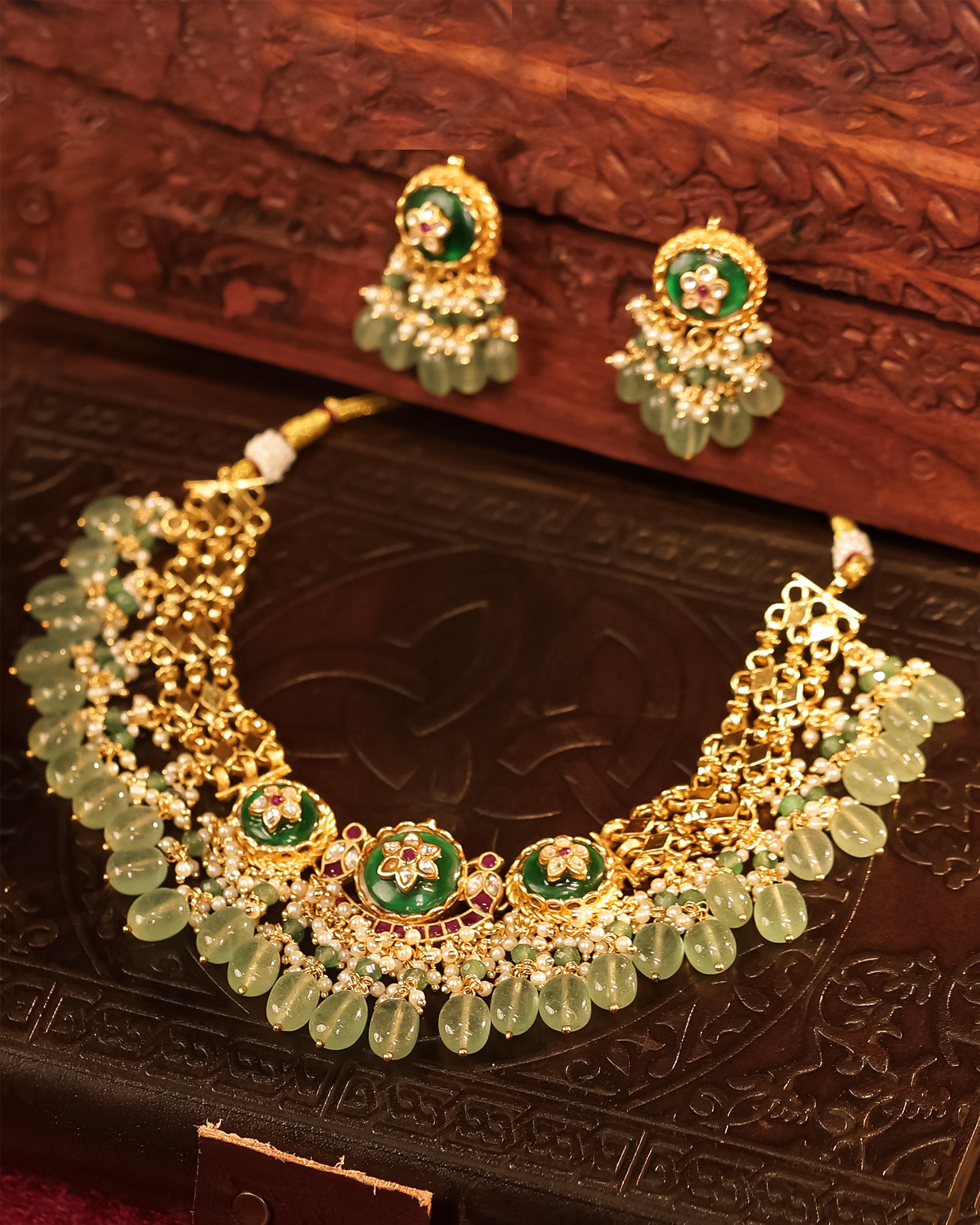 Classic Elegant Necklace Set with Earrings