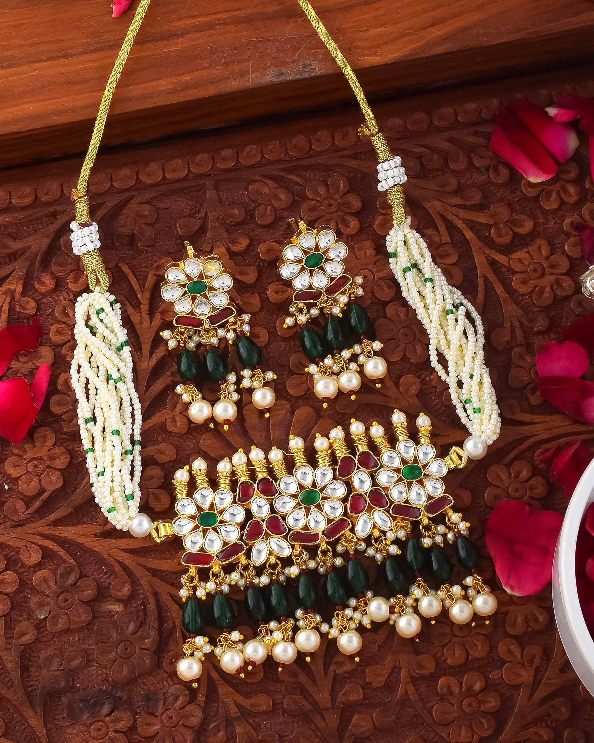 Lightweight Minimal Choker Necklace Set with Earrings