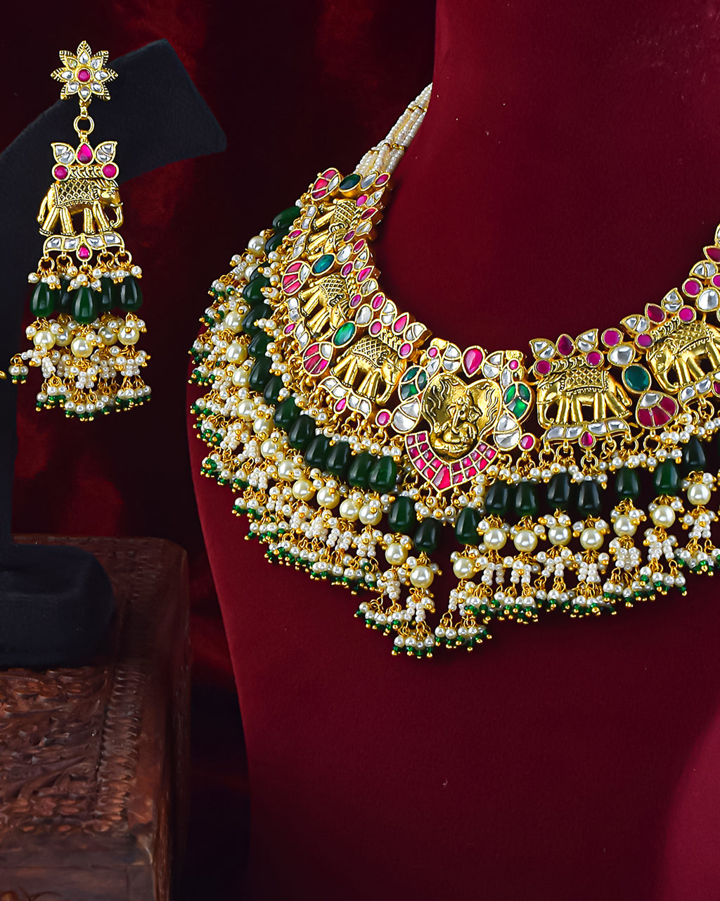Elegant Statement Necklace Set with Earrings