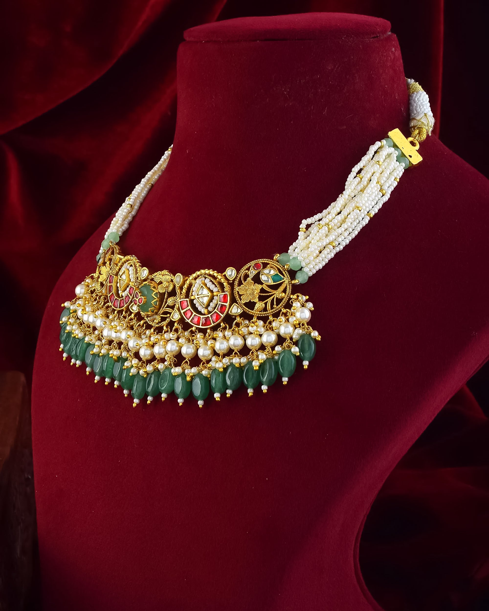 Elegant Lightweight Choker Necklace Set with Earrings