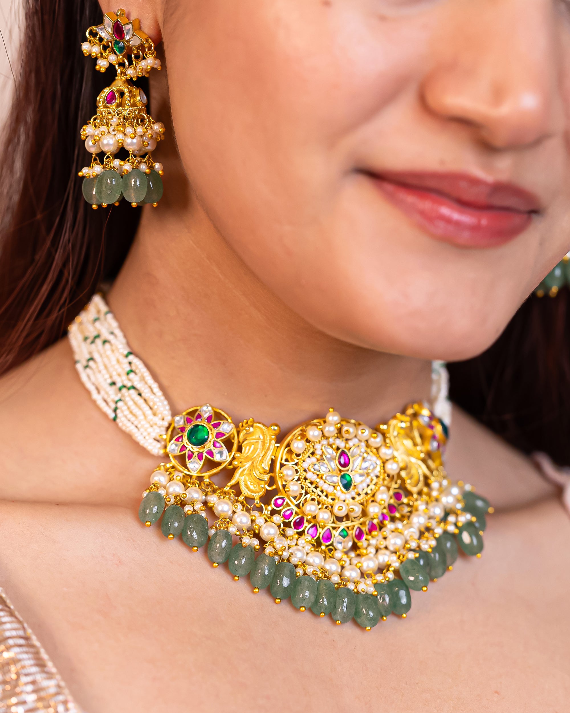 Lightweight Elegant Choker Necklace Set with Earrings