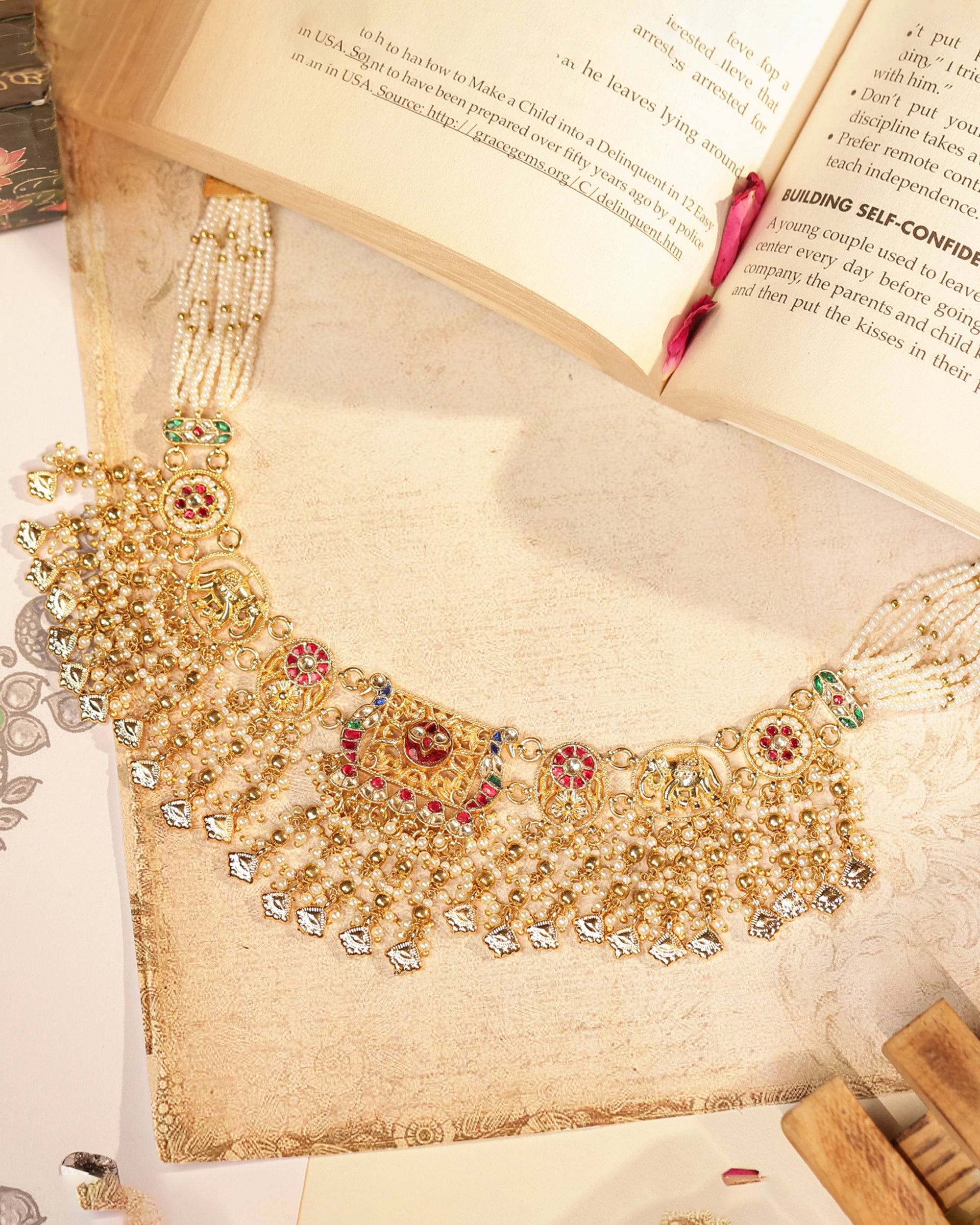 Minimal Gold Finish Necklace Set with Earrings