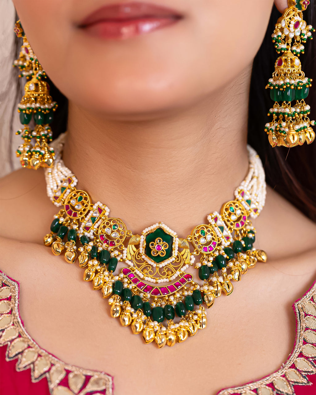 Minimal Lightweight Choker Necklace Set with Earrings