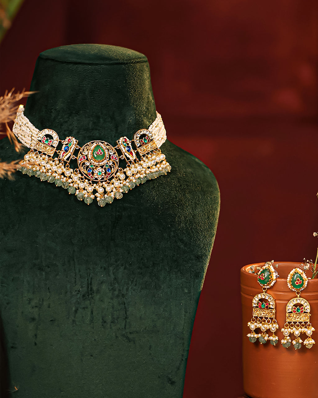 Lightweight Elegant Choker Necklace Set with Earrings