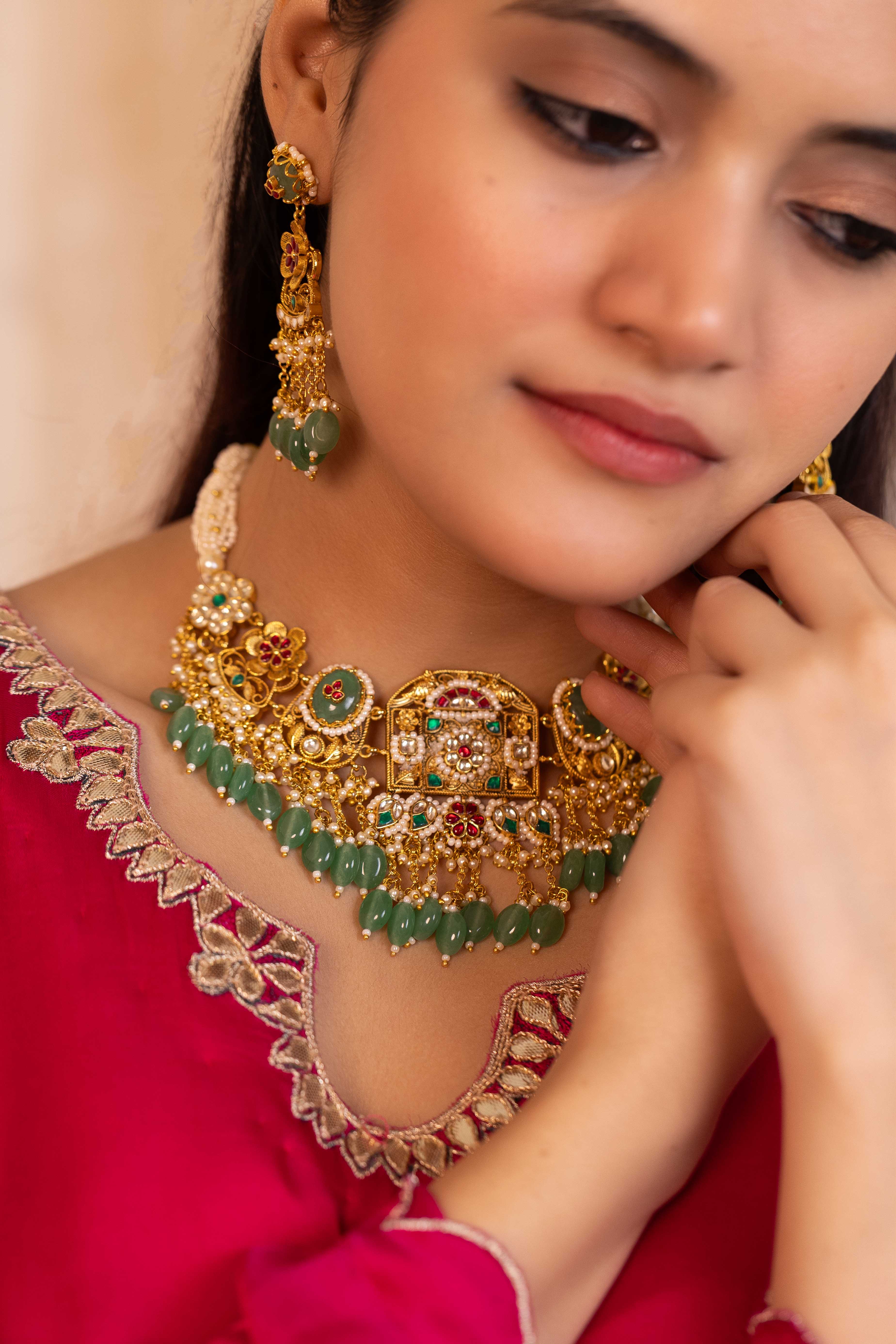 Classic Designer Choker Necklace Set with Earrings