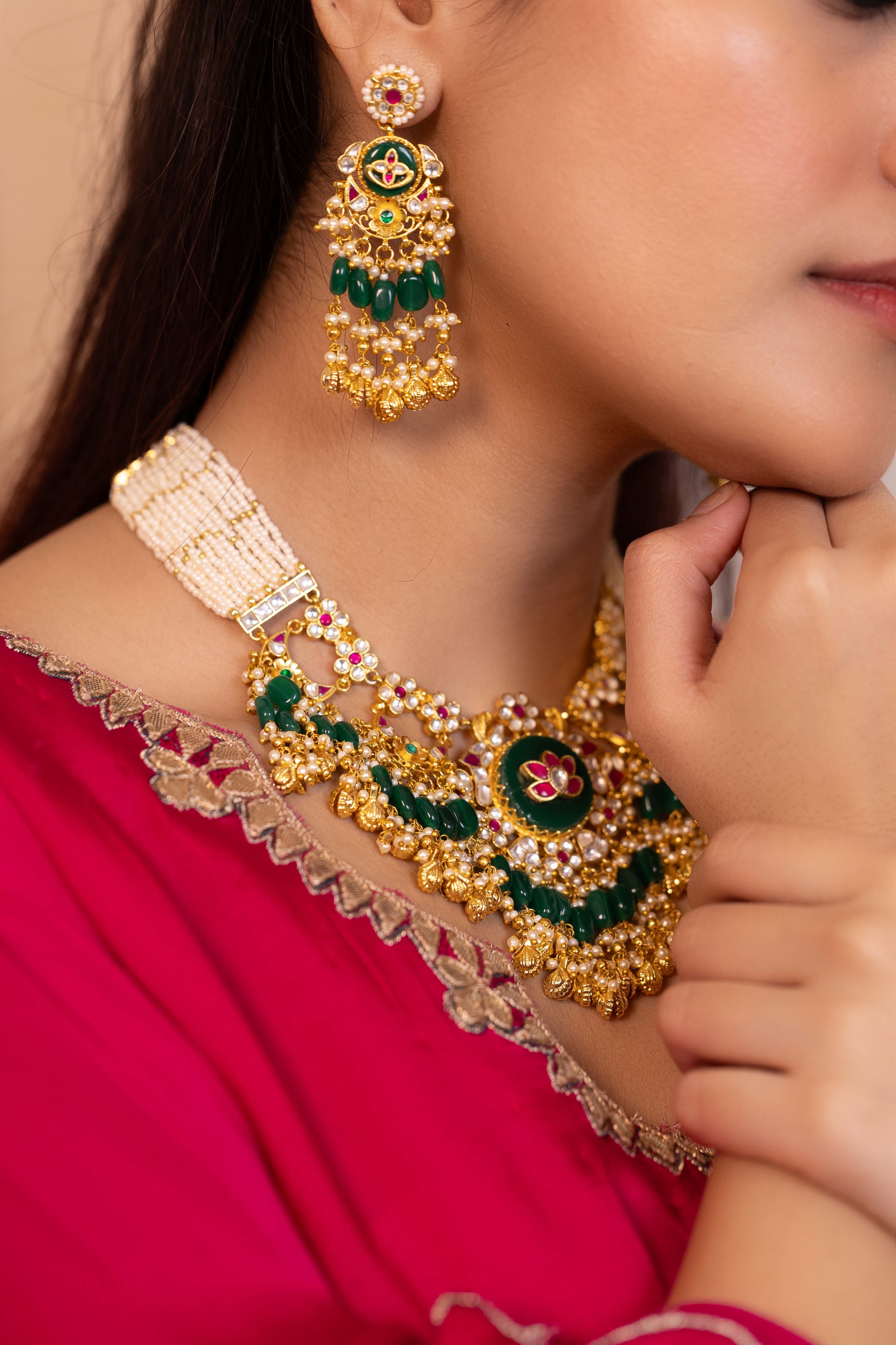 Elegant Gold Plated Choker Necklace Set with Earrings
