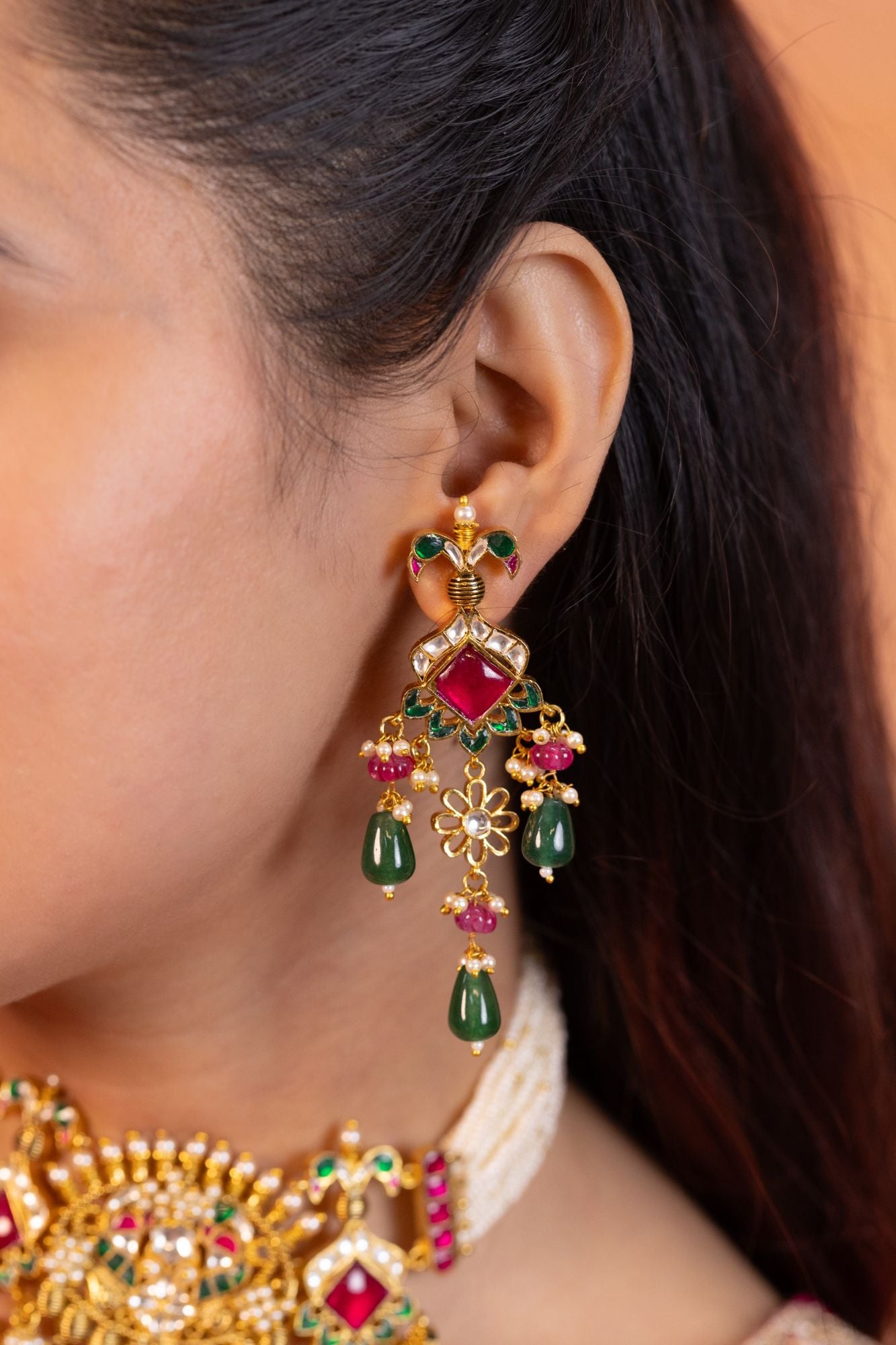 Elegant Gold Plated Choker Necklace Set with Earrings