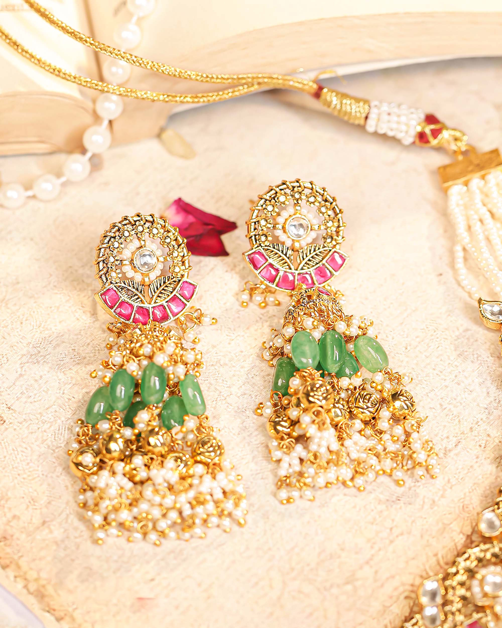 Elegant Gold Plated Choker Necklace Set with Earrings