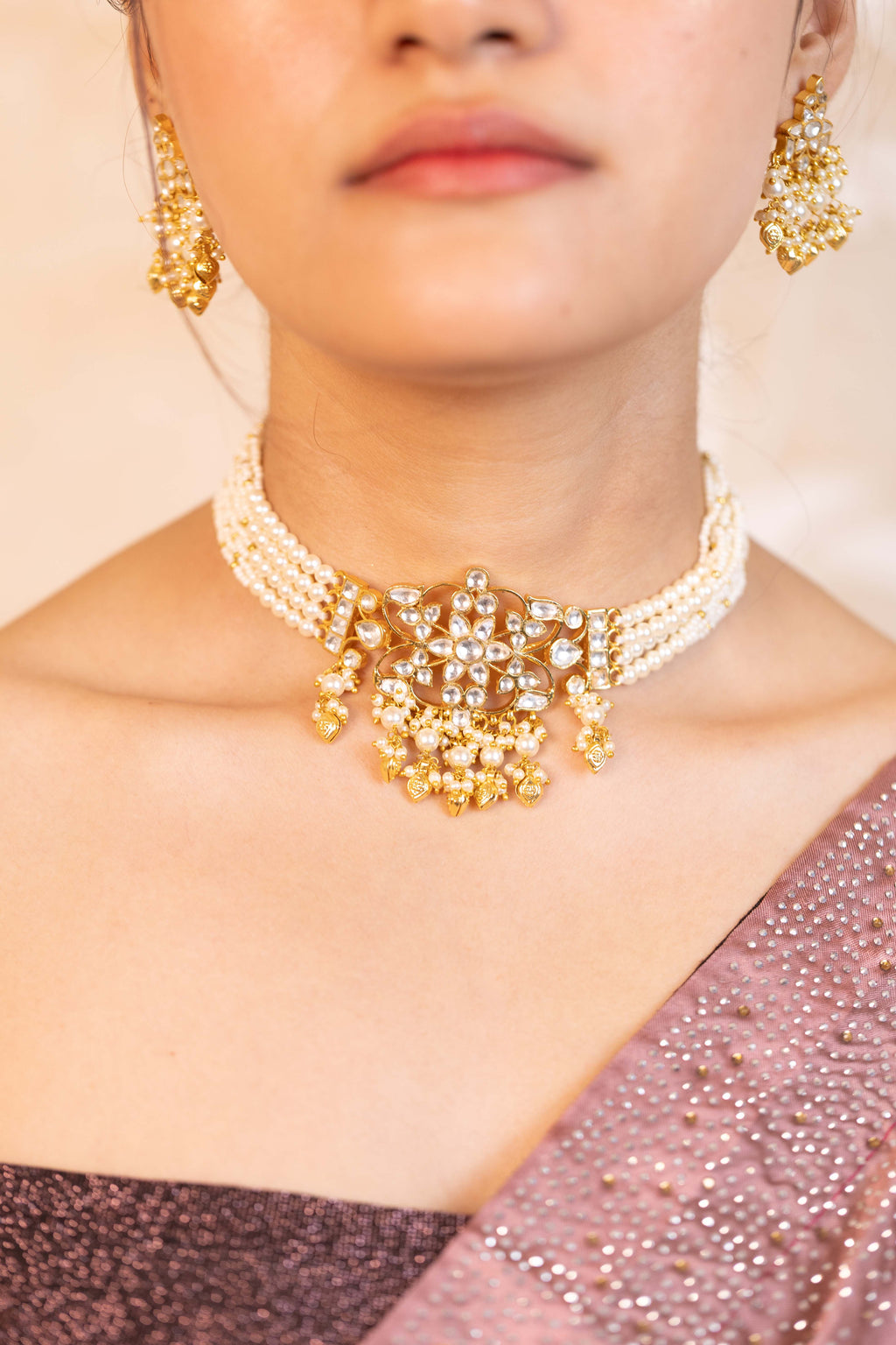 Minimal Lightweight Choker Necklace Set with Earrings