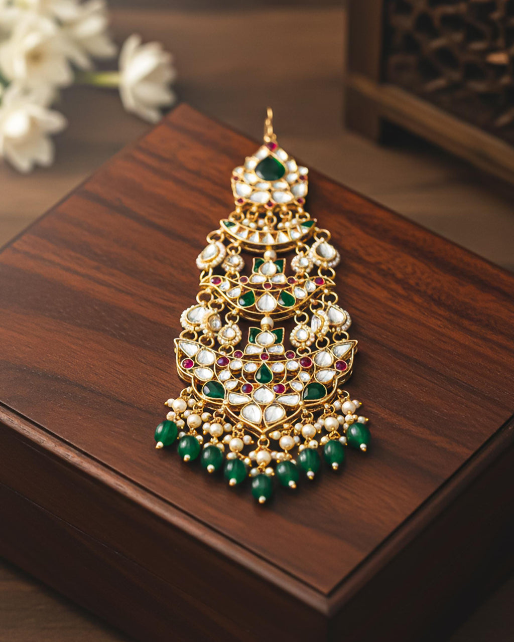 Traditional Kundan Pearl Passa, Ethnic Indian Bridal Jhumar Headpiece, Green Ruby Stones