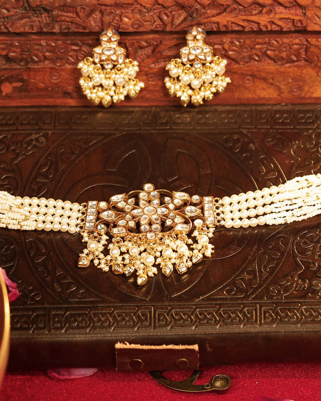 Kundan Pearl Choker Necklace Set, Indian Bridal Wedding Jewelry, Gold Tone Ethnic Pendant Earrings
