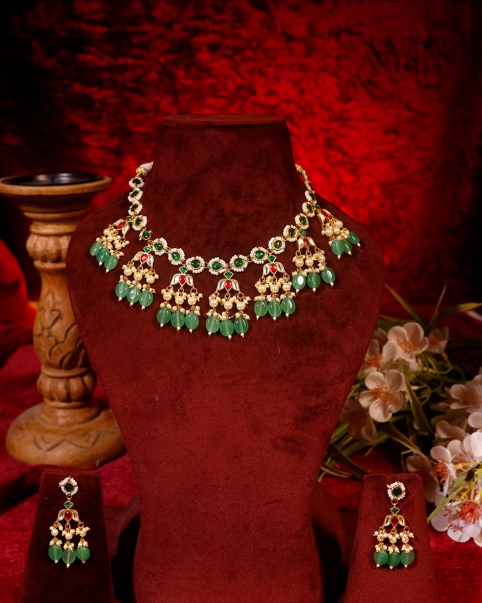 Handcrafted Kundan Choker Set with Pearls, Traditional Indian Bridal Jewelry