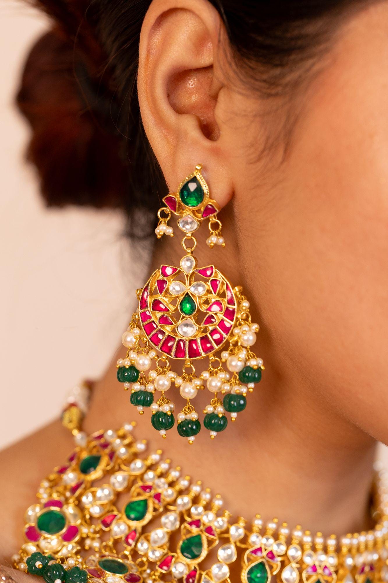 Handcrafted Kundan Choker Set: Emerald Green, Ruby Accents, Traditional Indian Bridal Necklace