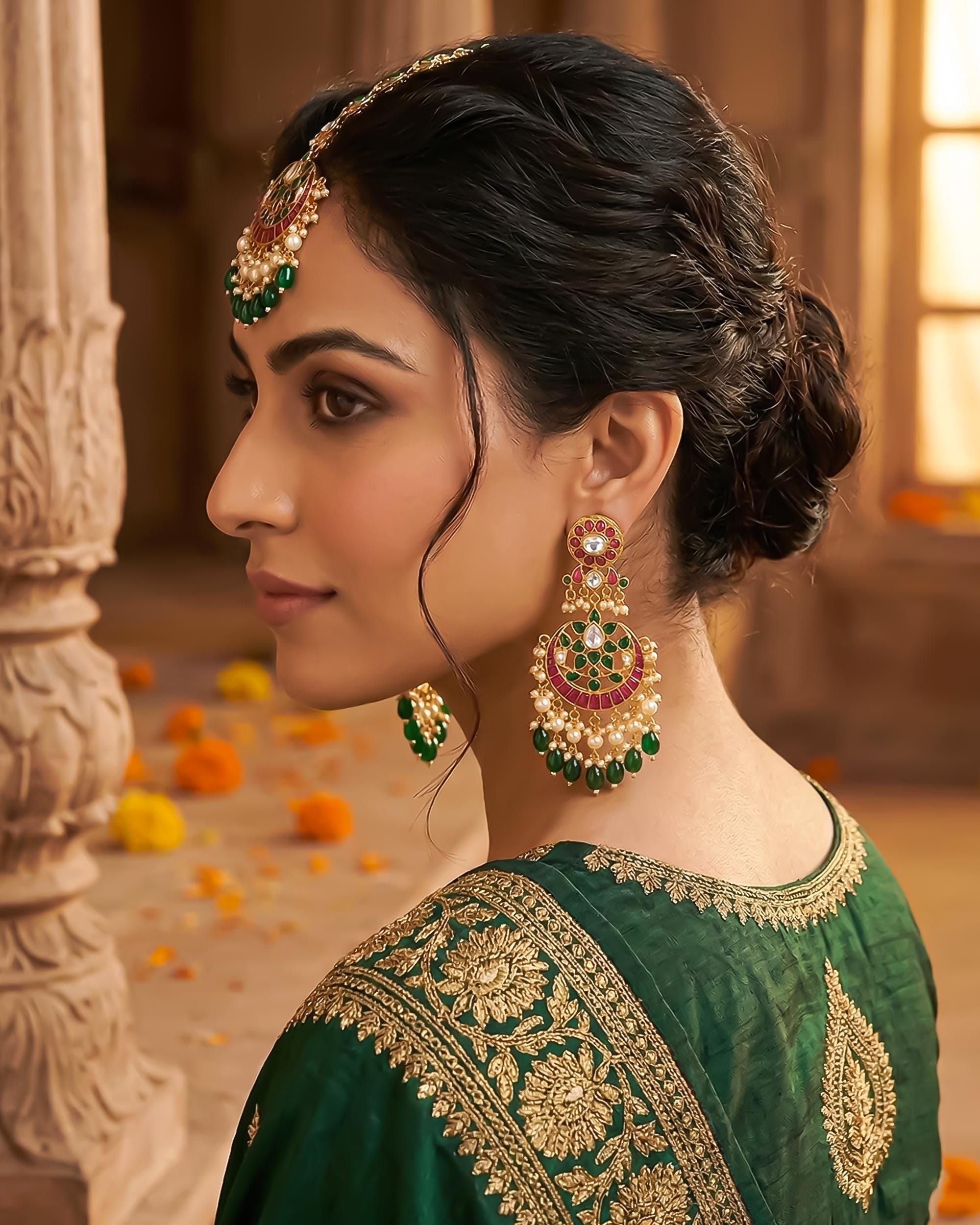 kundan jewellery Emerald Green Kundan  Tikka Set, Traditional Earrings, Indian Bridal Hair Jewelry, Punjabi Wedding Jewelry, Bollywood Set