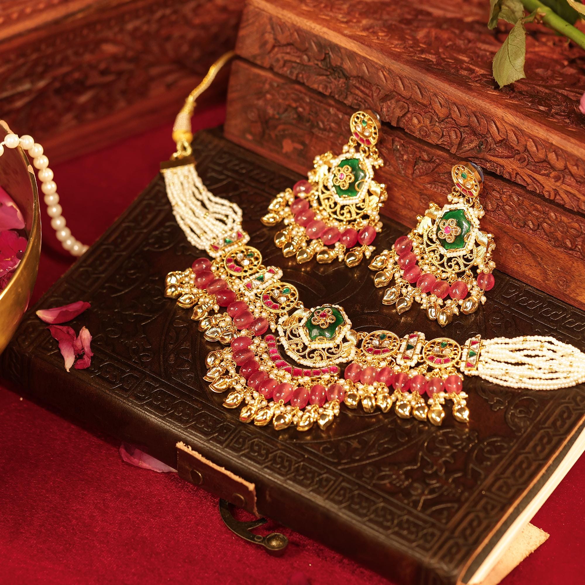 Handcrafted Kundan Choker Set | Traditional Indian Bridal Jewelry, Emerald Green Statement Necklace