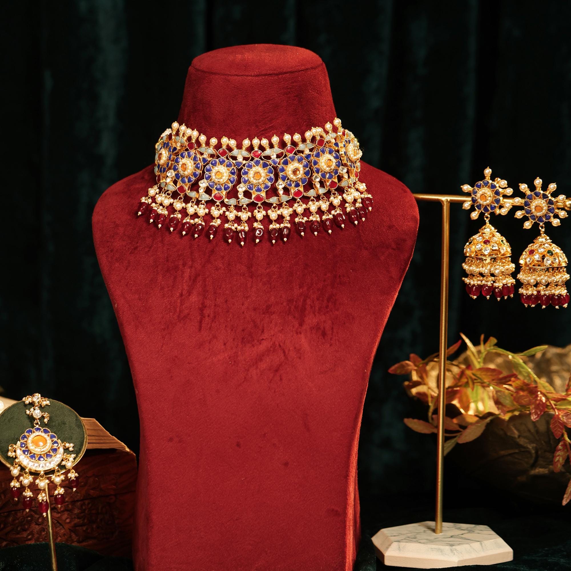 Royal Indian Kundan Choker Set  Emerald Green Meenakari Necklace, Starburst Earrings