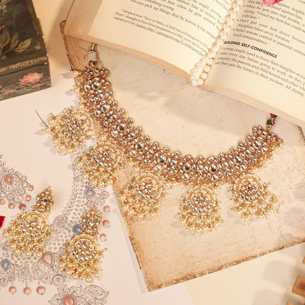 White Kundan Choker Set with Pearls, Elegant Indian Bridal Collar Necklace Earrings