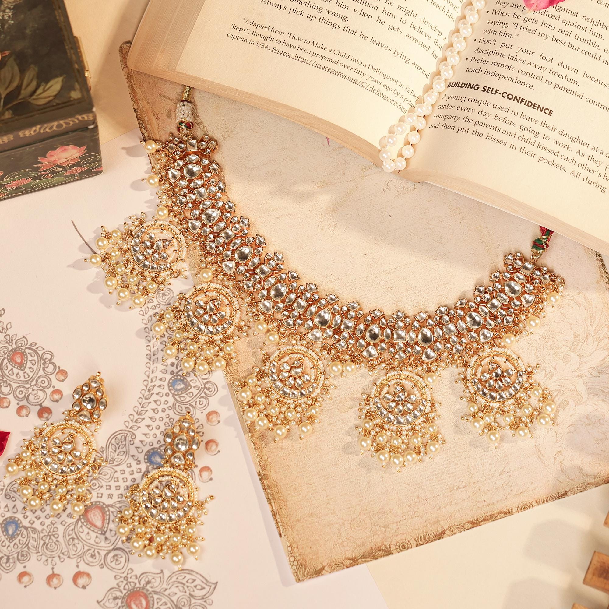 White Kundan Choker Set with Pearls, Elegant Indian Bridal Collar Necklace Earrings