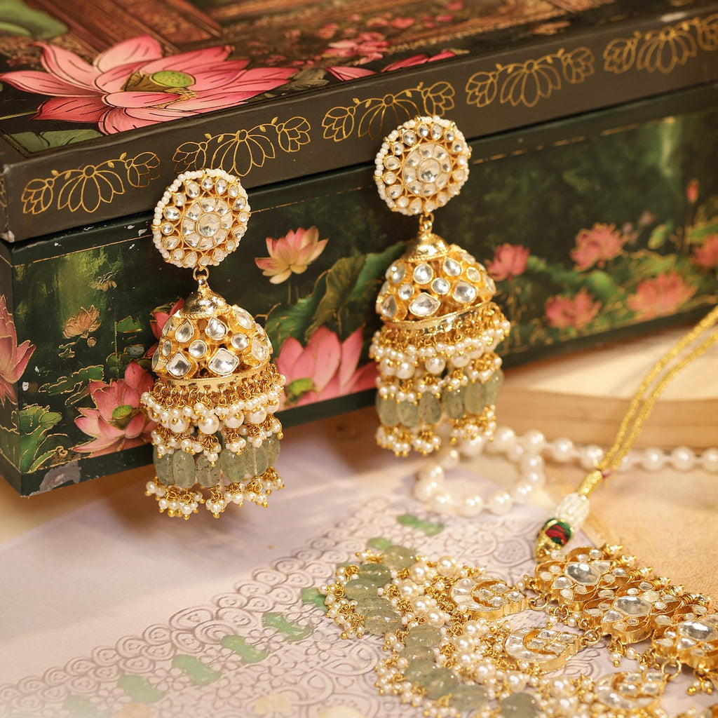 Mint Green Kundan Bridal Choker Set with Maang Tikka & Jhumka Earrings