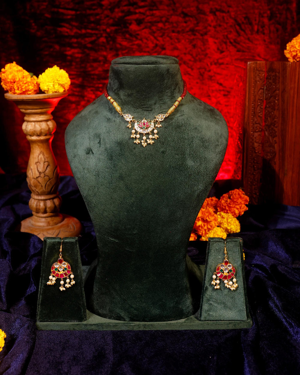 Handmade Kundan Choker Necklace Set  Indian Bridal Jewelry, Red Green Meenakari Lotus Pendant