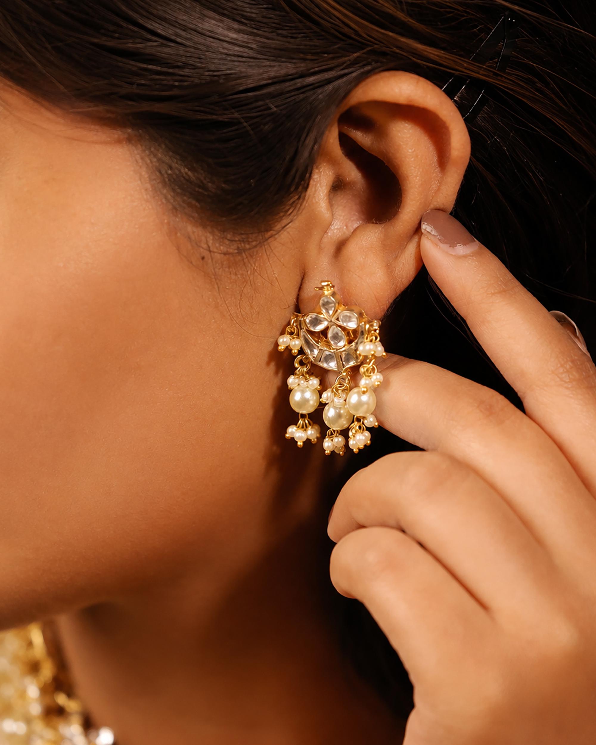 Elegant Royal Chandbali Kundan Choker Necklace & Pearls Set with Matching Earrings
