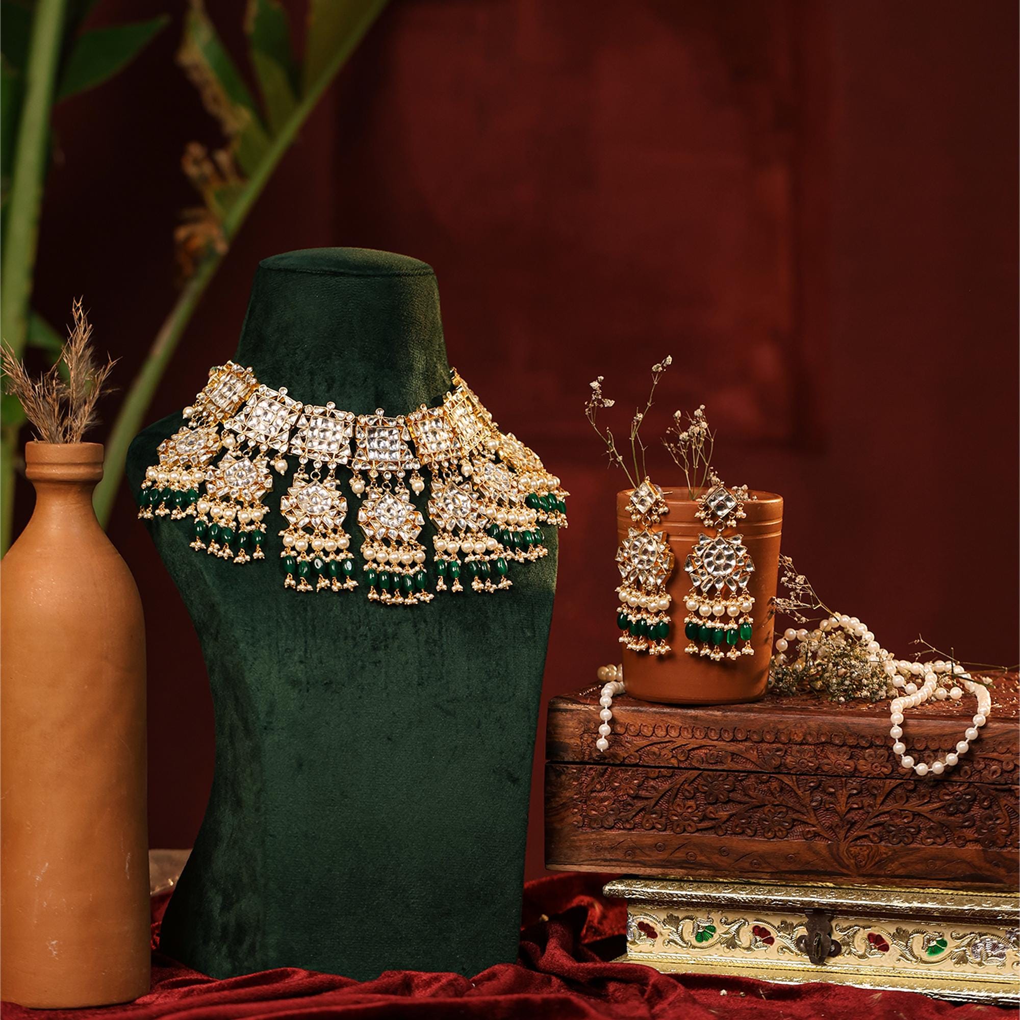 Kundan Statement Set | Gold Plated Choker, Earrings | Emerald Green Onyx Pearls