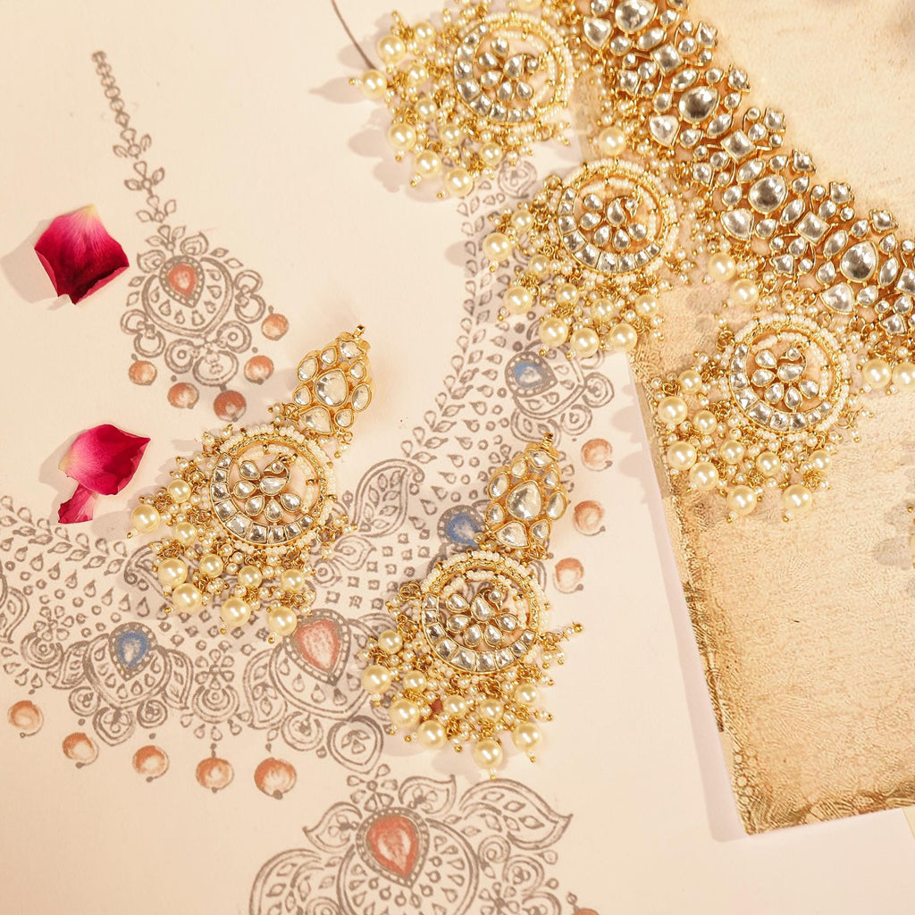 White Kundan Choker Set with Pearls, Elegant Indian Bridal Collar Necklace Earrings
