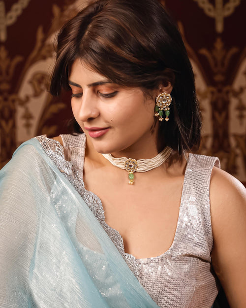 Elegantes mehrsträngiges Perlen-Choker-Set mit Kundan & mintgrünen Perlen – Traditioneller indischer Schmuck